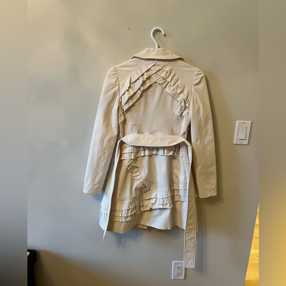 Bebe Off White Coat - Picture 4 of 4